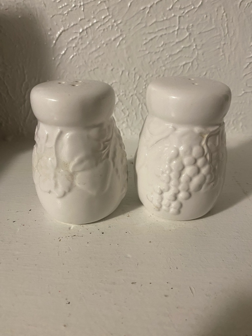 White Ceramic Grape-Embossed Salt & Pepper Shakers - Unbranded